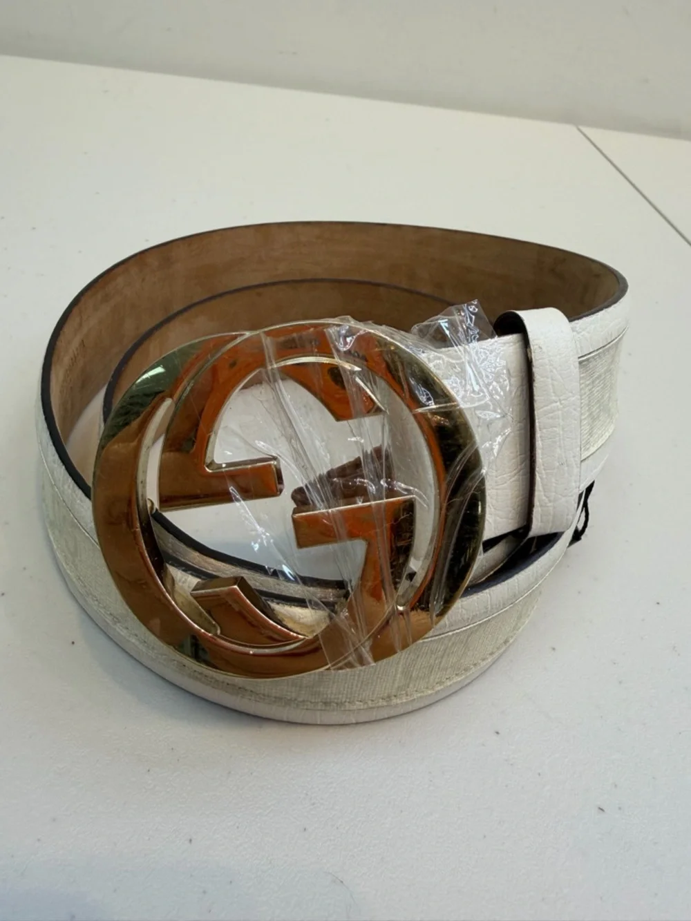 Gucci White Leather Belt with Gold Double G Buckle size is 4*80cm - Picture 3 of 4